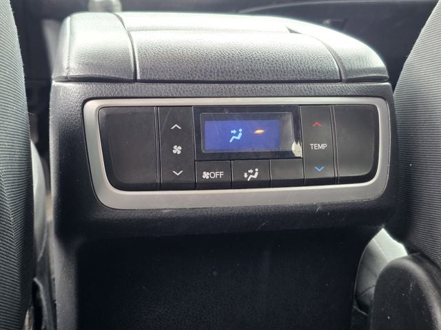 2017 Toyota Highlander LE