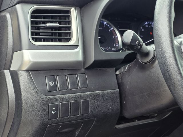 2017 Toyota Highlander LE