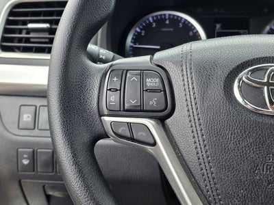 2017 Toyota Highlander LE