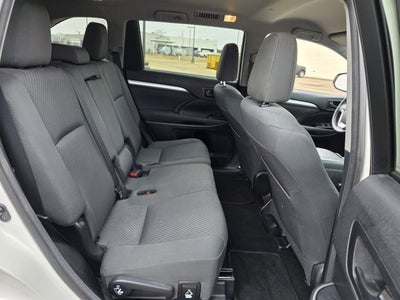 2017 Toyota Highlander LE