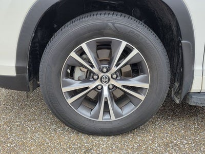 2017 Toyota Highlander LE
