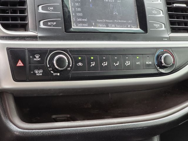2019 Toyota Highlander LE
