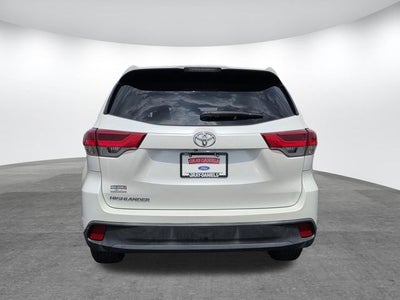 2019 Toyota Highlander LE