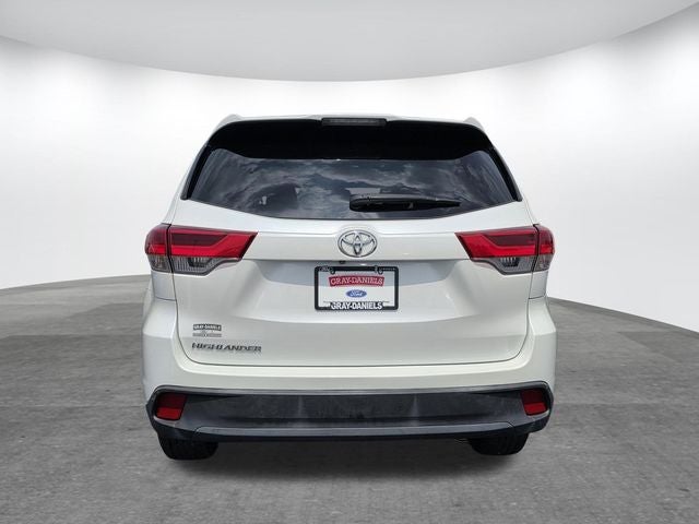 2019 Toyota Highlander LE