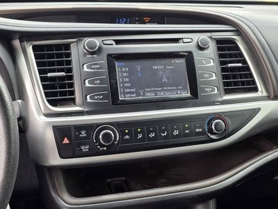 2019 Toyota Highlander LE