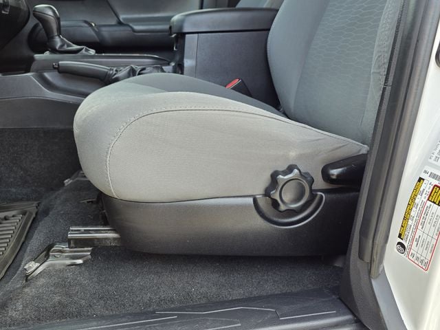 2017 Toyota Tacoma SR