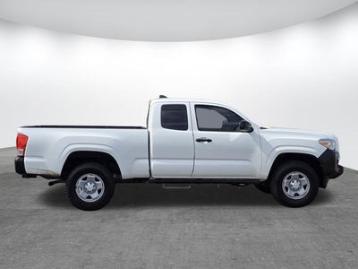 2017 Toyota Tacoma SR
