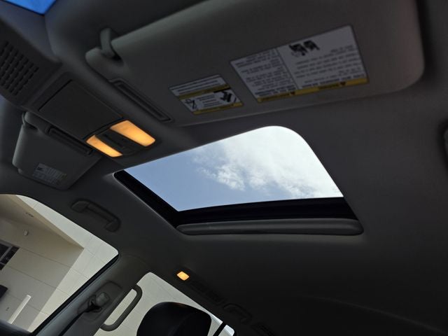 2017 INFINITI QX80 THEATER PACKAGE