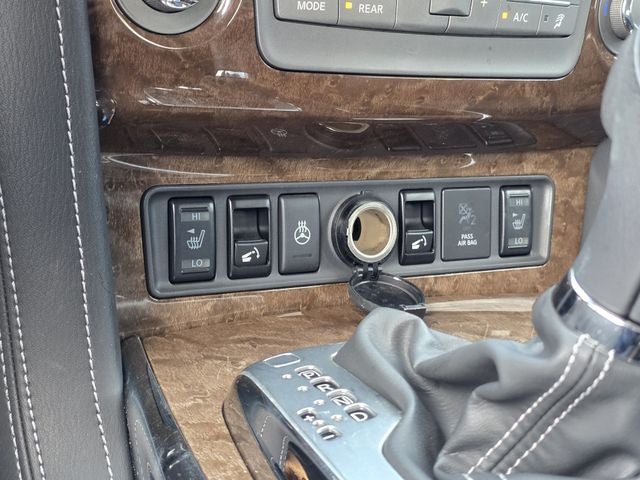 2017 INFINITI QX80 THEATER PACKAGE