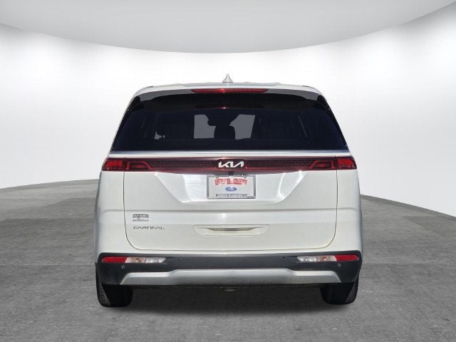 2024 Kia Carnival LX