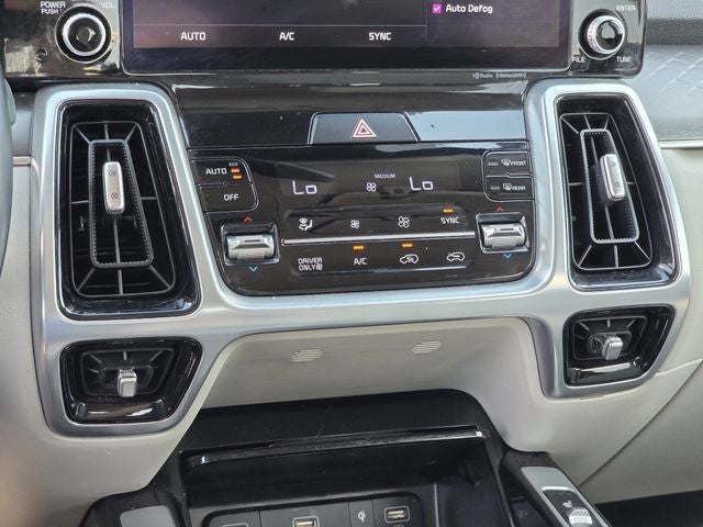 2022 Kia Sorento Plug-In Hybrid SX
