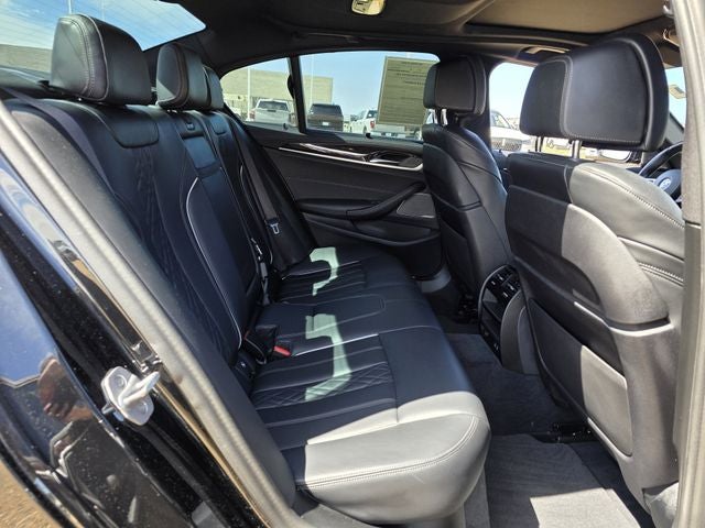 2022 BMW 5 Series M550i xDrive