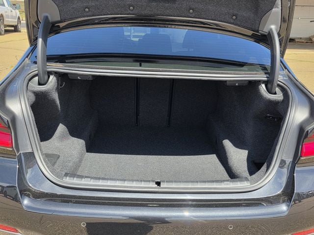 2022 BMW 5 Series M550i xDrive