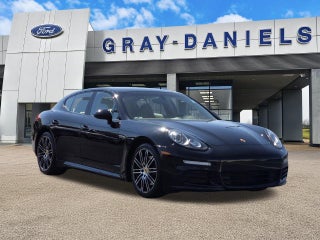 2016 Porsche Panamera 4