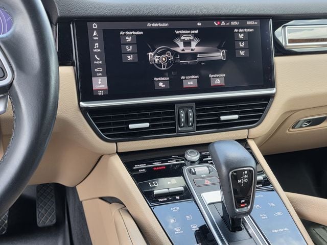 2021 Porsche Cayenne Base