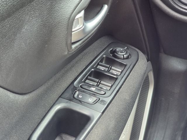 2021 Jeep Renegade Latitude Islander Edition