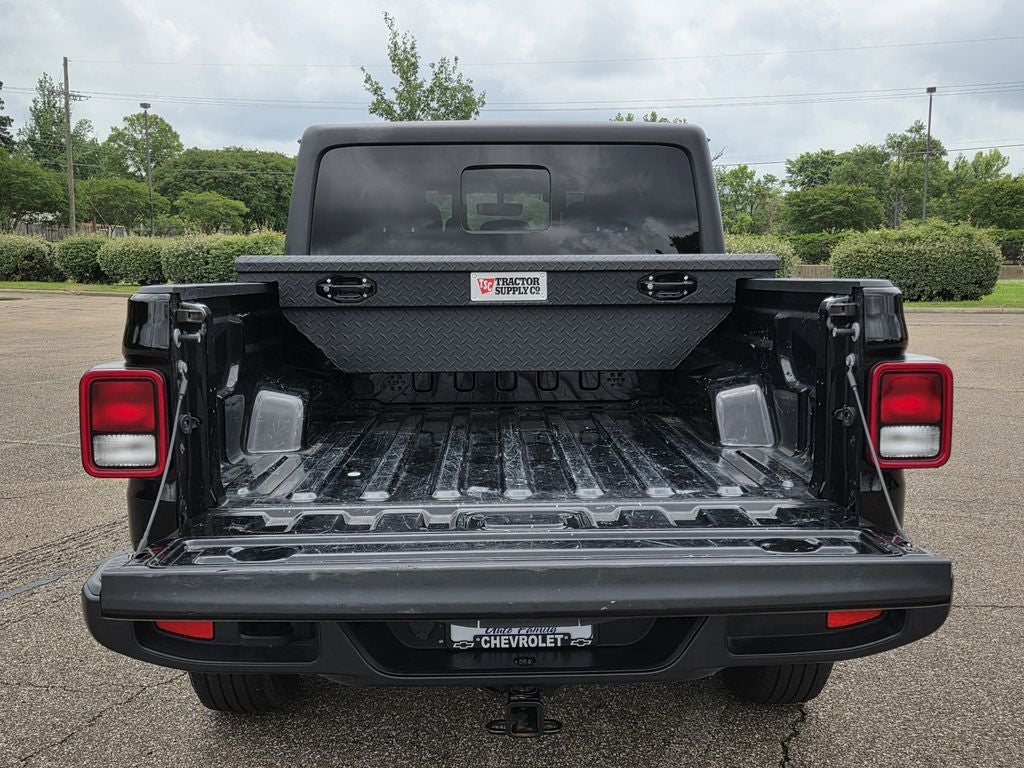 2023 Jeep Gladiator Overland