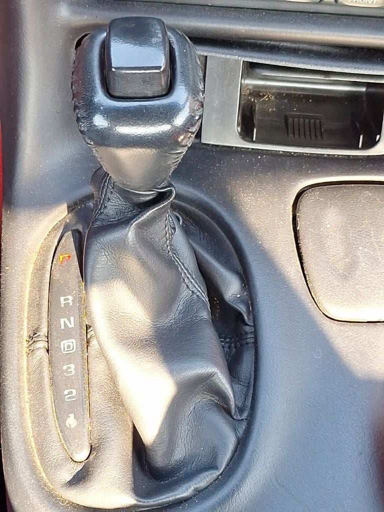 2004 Chevrolet Corvette Base