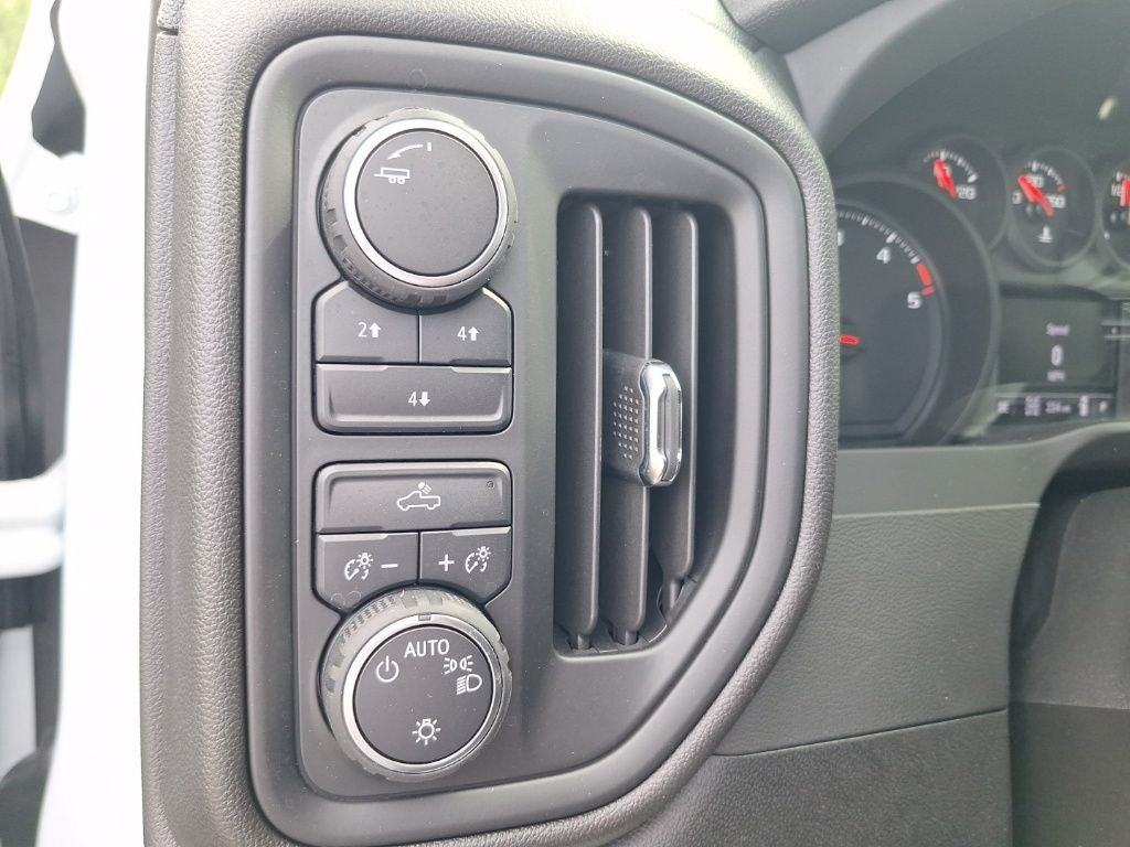 2025 Chevrolet Silverado 3500HD Work Truck