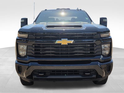 2026 Chevrolet Silverado 2500HD Custom