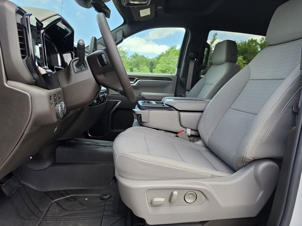 2026 Chevrolet Silverado 1500 LT LT1