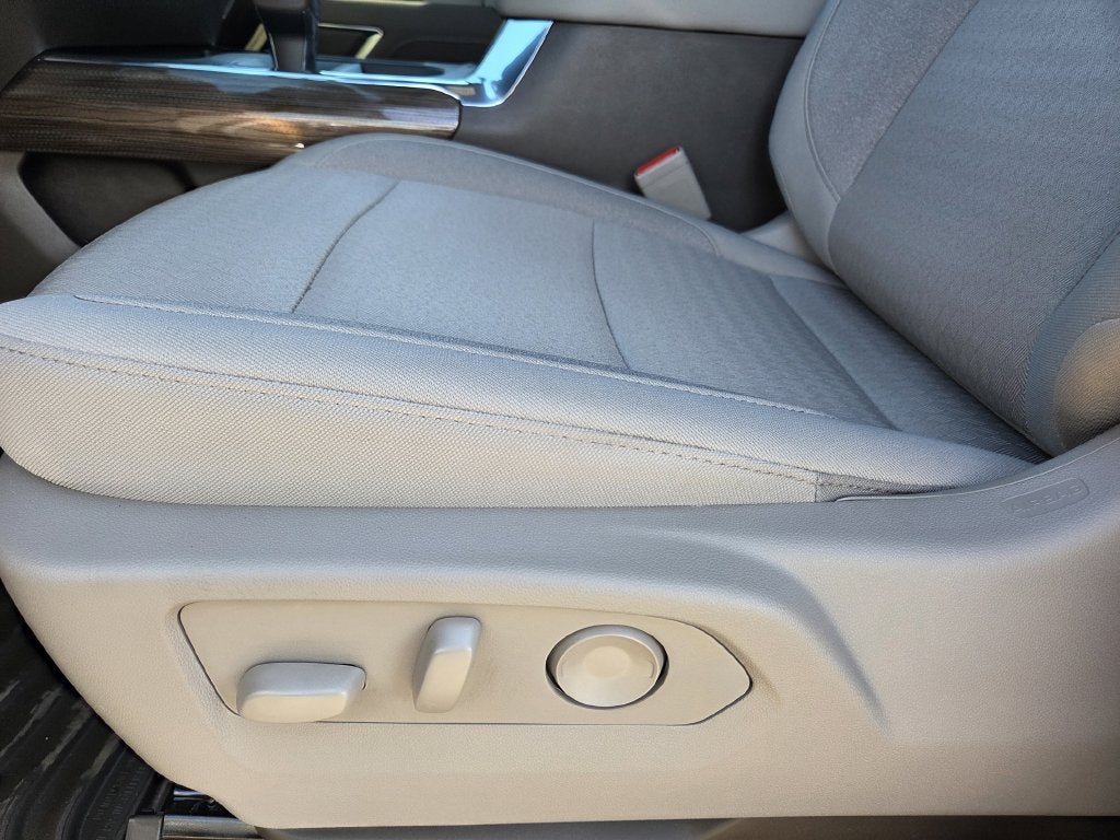 2026 Chevrolet Silverado 1500 LT LT1
