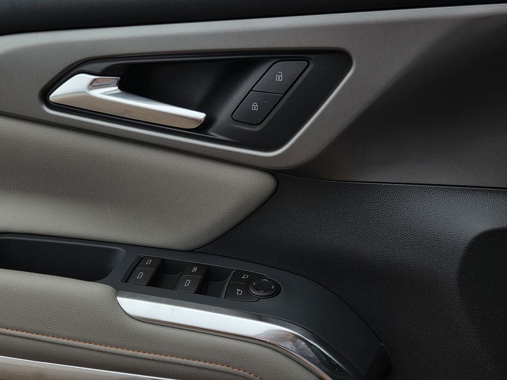 2027 Chevrolet Traverse LT 1LT