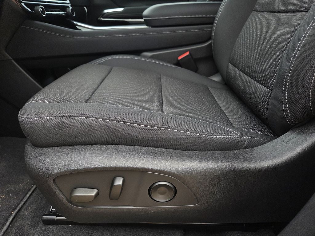 2027 Chevrolet Traverse LT 1LT