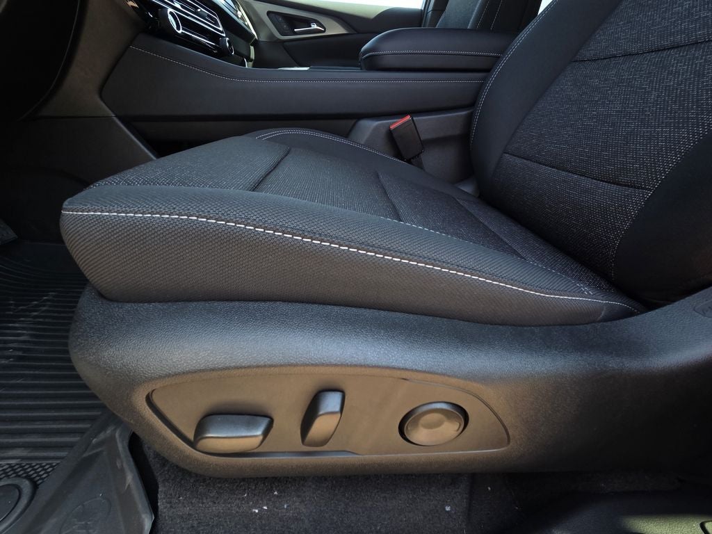 2027 Chevrolet Traverse LT 1LT