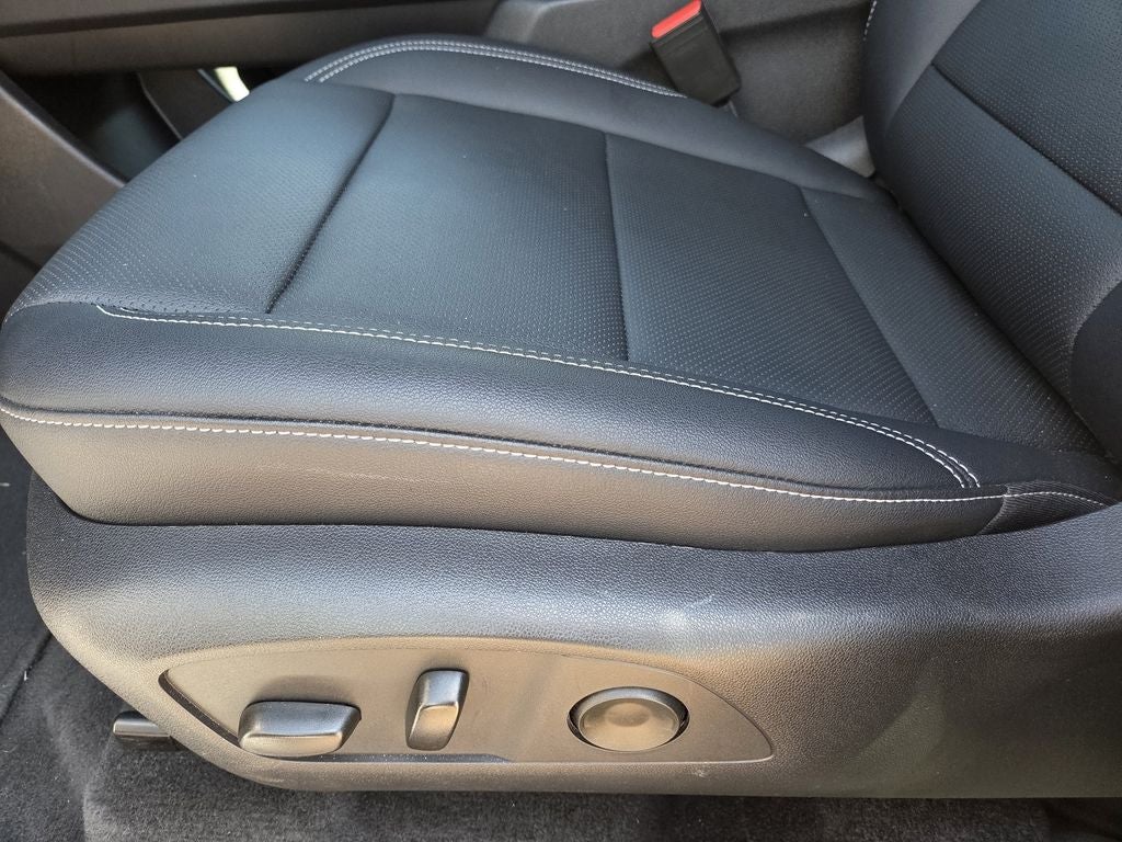 2026 Chevrolet Traverse LT 2LT