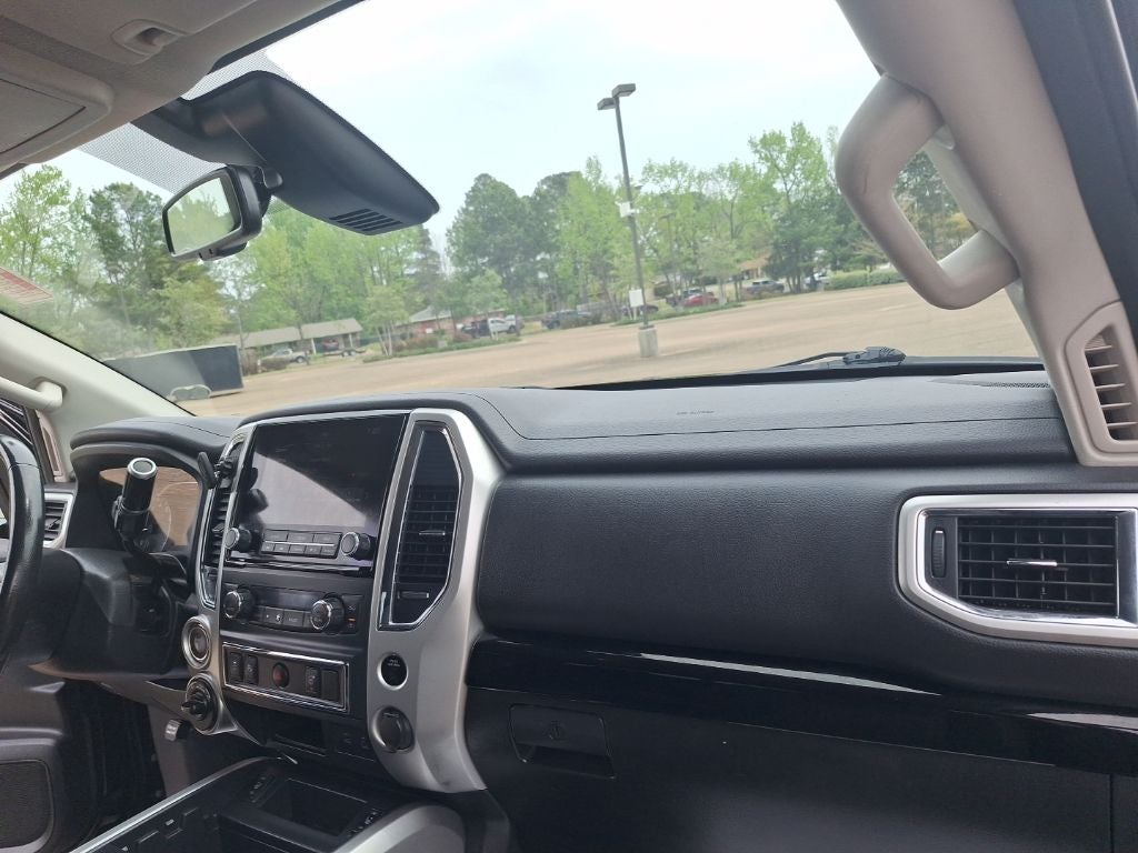 2021 Nissan Titan SV