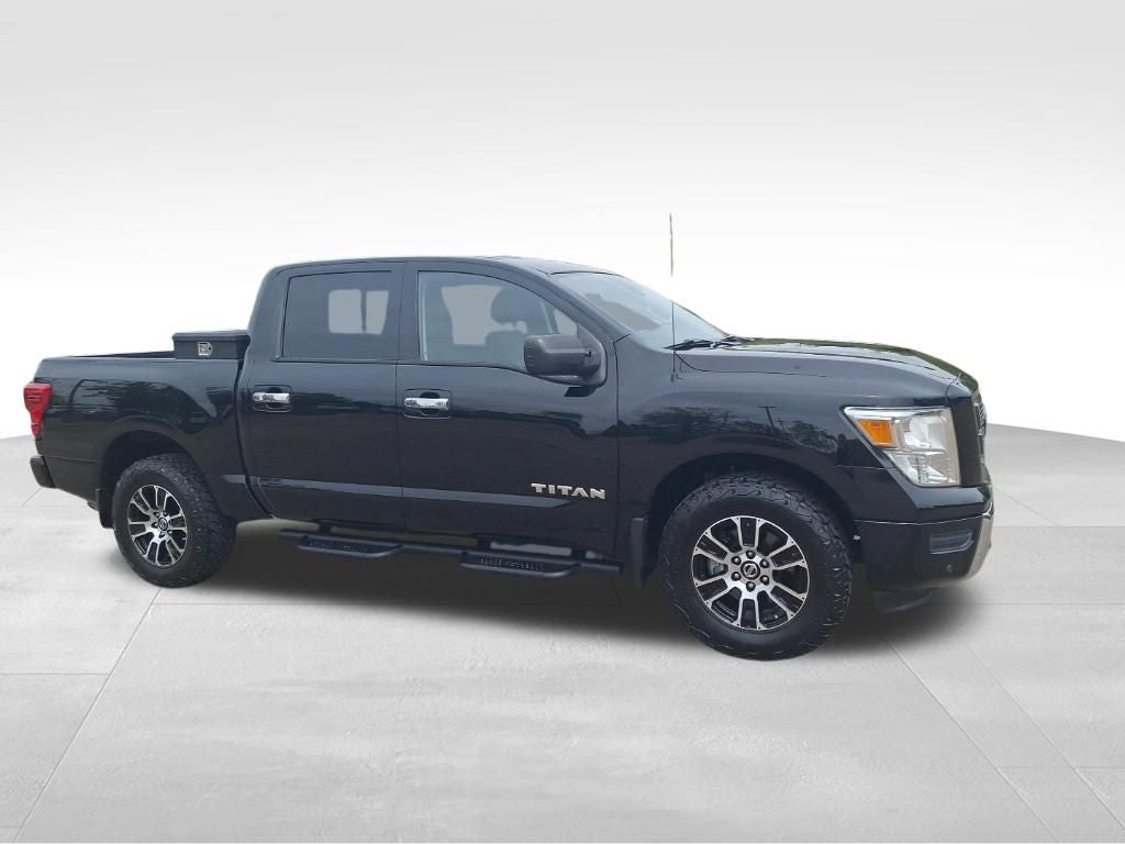 2021 Nissan Titan SV
