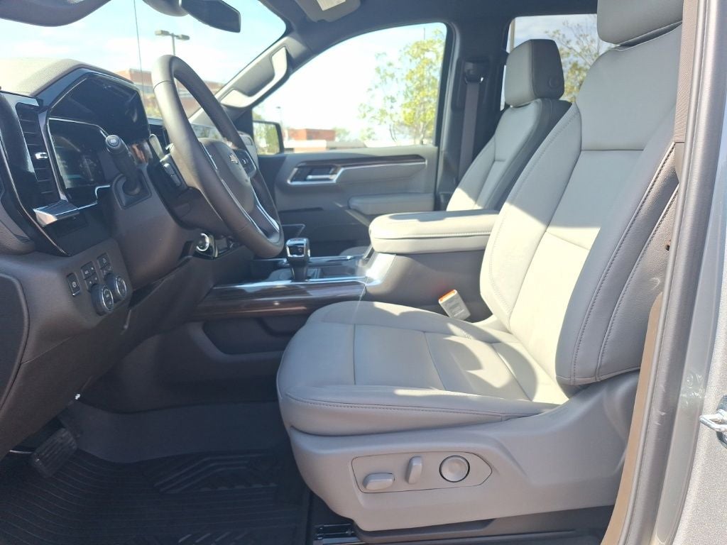 2026 Chevrolet Silverado 1500 LT LT1