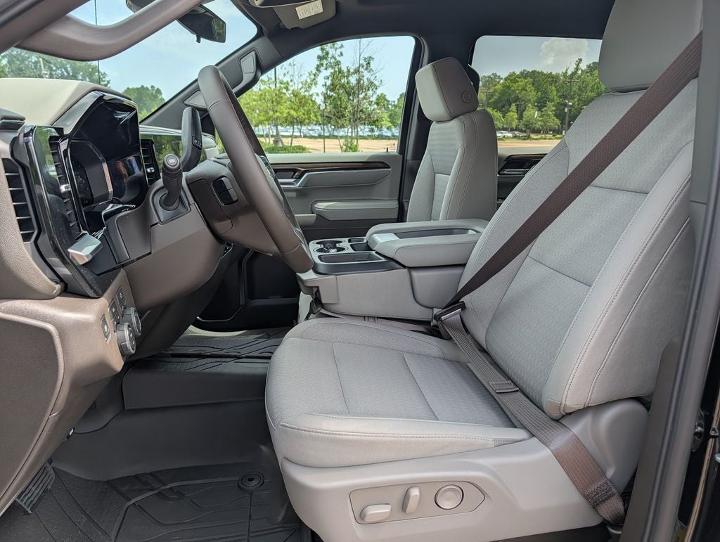 2026 Chevrolet Silverado 1500 LT LT1