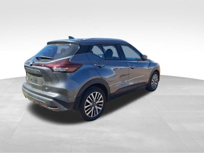 2022 Nissan Kicks SV
