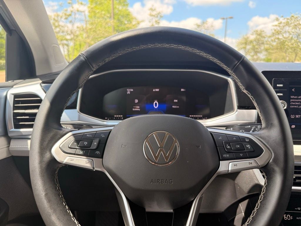 2025 Volkswagen Taos 1.5T SE