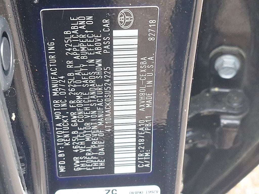 2025 Toyota Camry SE