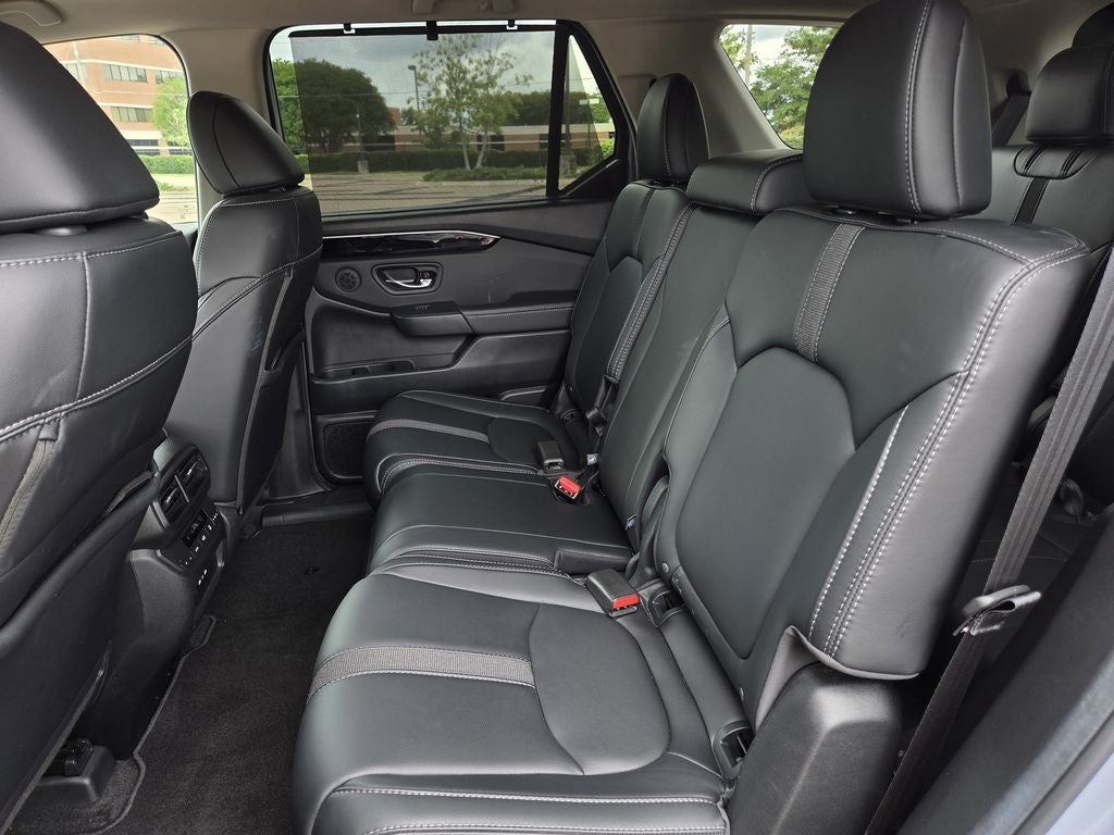 2025 Honda Pilot Touring