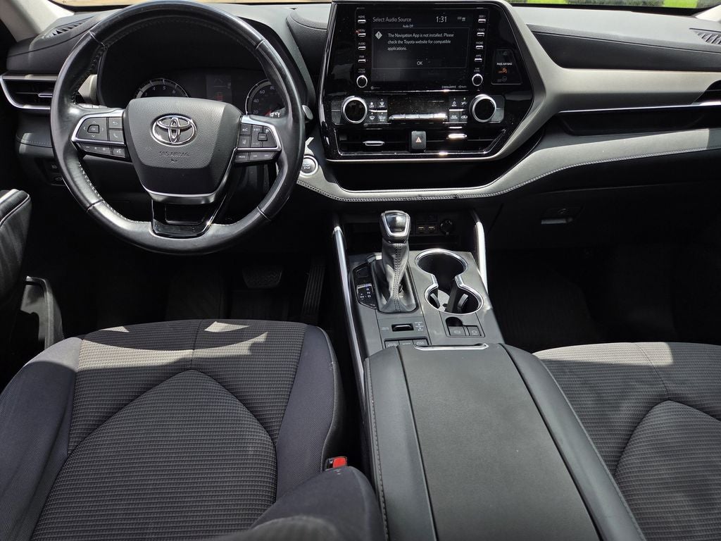 2021 Toyota Highlander LE
