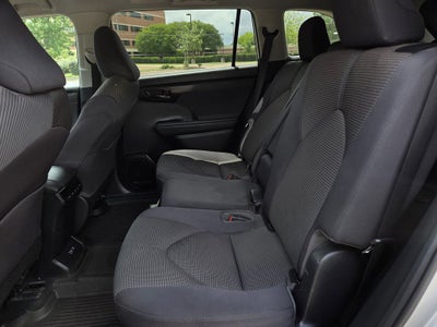 2021 Toyota Highlander LE