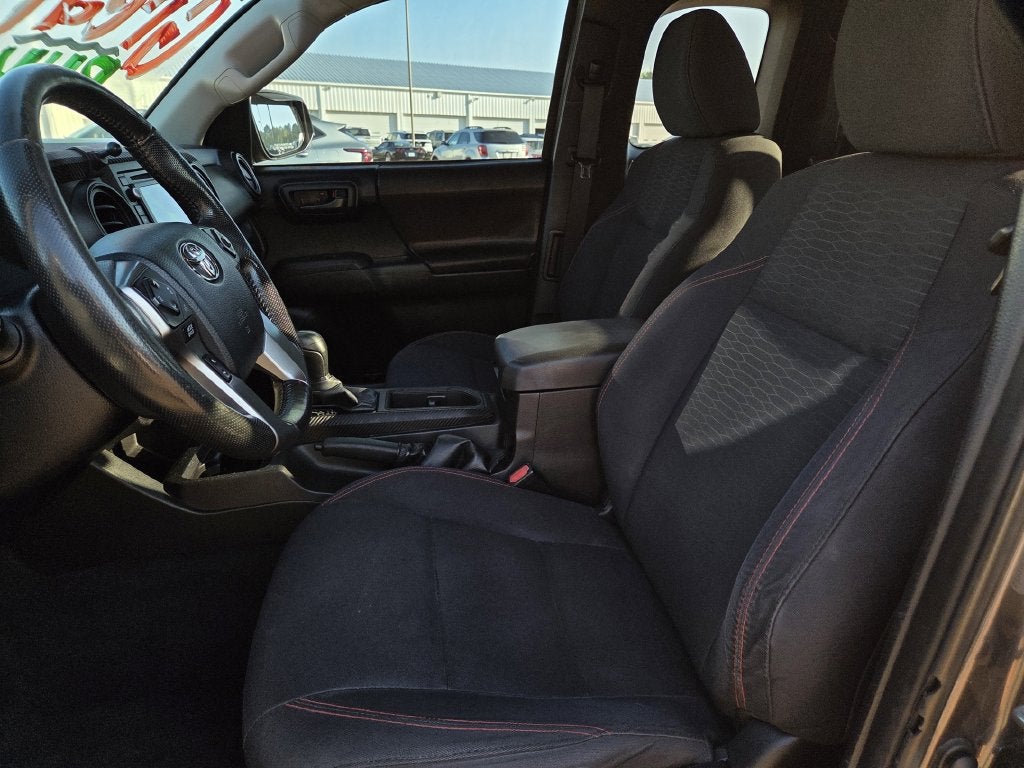 2016 Toyota Tacoma SR5