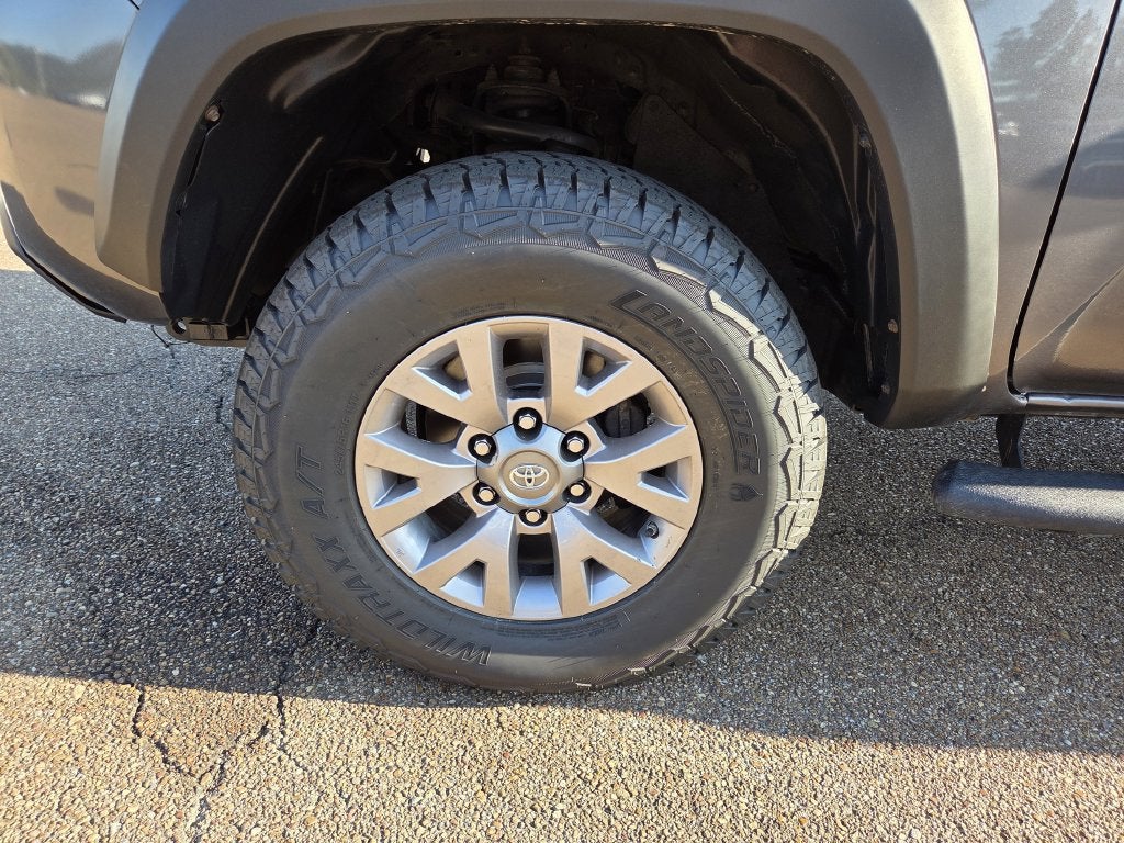 2016 Toyota Tacoma SR5