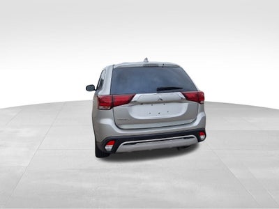 2020 Mitsubishi Outlander ES