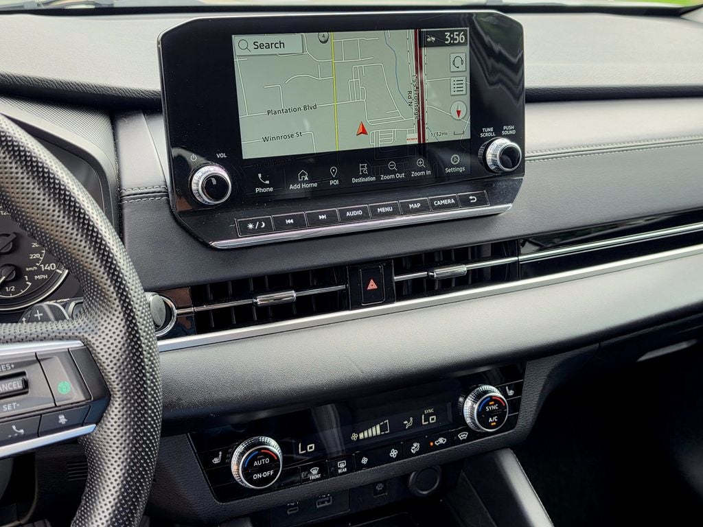 2024 Mitsubishi Outlander Base