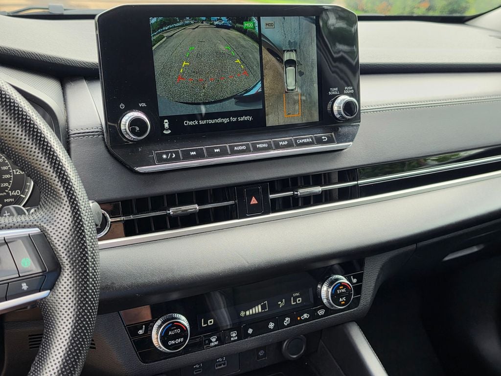 2024 Mitsubishi Outlander Base