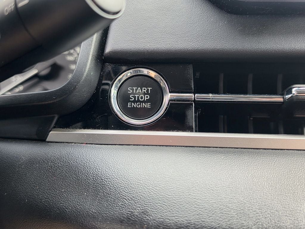 2024 Mitsubishi Outlander Base