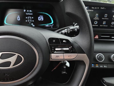 2025 Hyundai Elantra SE SE
