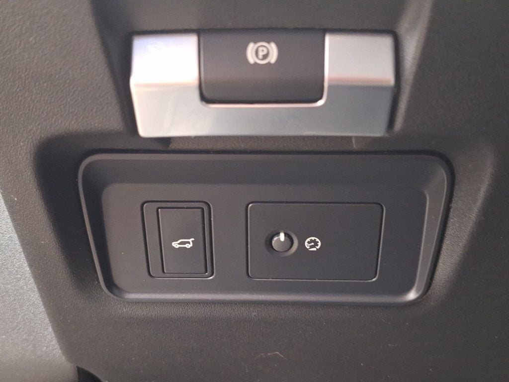 2020 Land Rover Discovery Sport Standard