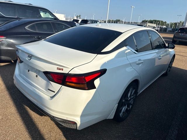 2024 Nissan Altima 2.0 SR