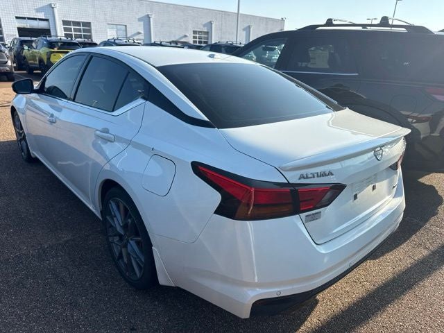 2024 Nissan Altima 2.0 SR